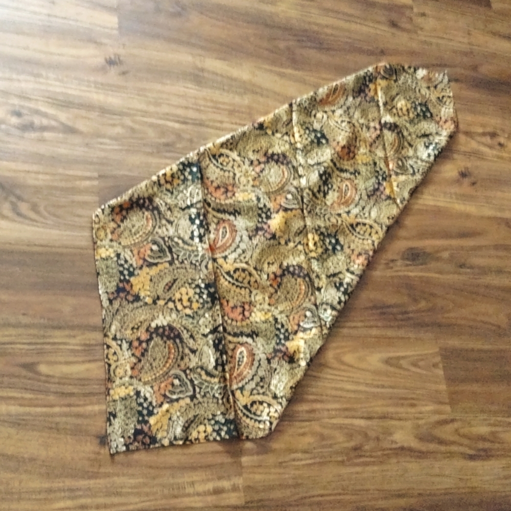 Silky scarf